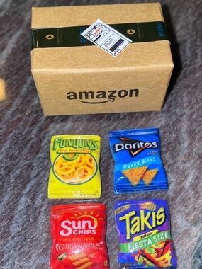 AMAZON MINI BOX AND FOUR BAGS OF MINI DOLLHOUSE CHIPS !!